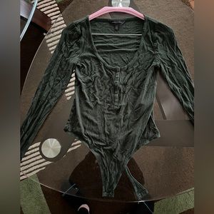 Banana Republic, forest green ribbed body suit, Henley style, Sz S